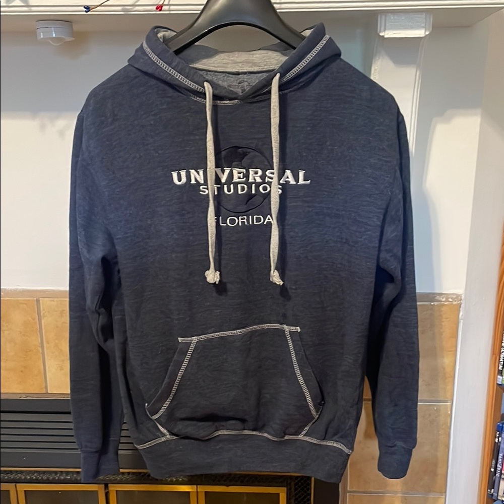 Universal Florida Women’s Grey/Blue Logo Hoodie (size M)